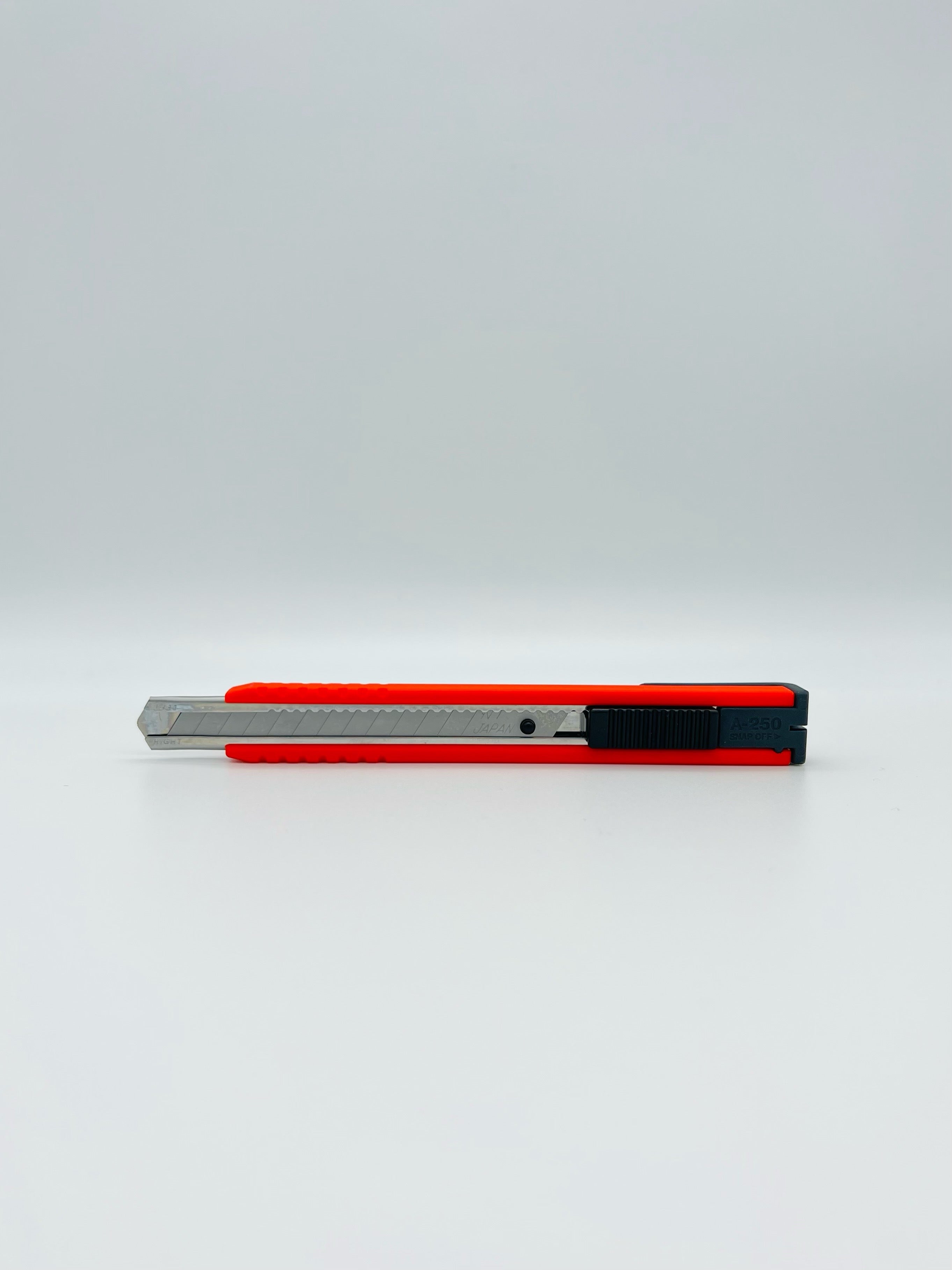 NT Knife (Red)
